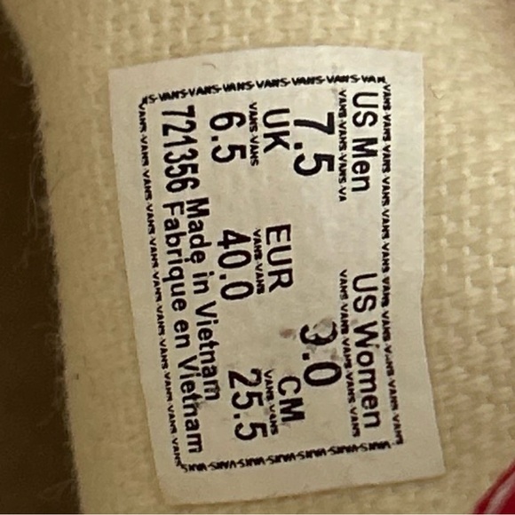 VANS - Picture 8 of 8